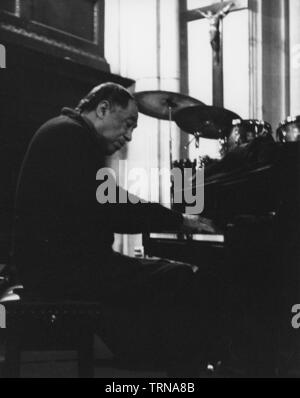 Duke Ellington, rehearsal for a Sacred Concert at Great St Mary's Church, Cambridge, 1967. Creator: Brian Foskett. Stock Photo