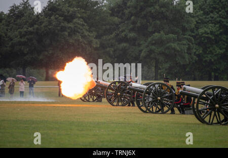 Hyde Park, London, UK. 10th June 2019. Gun salute in honour of the 98th birthday of His Royal Highness The Prince Philip, Duke of Edinburgh Stock Photo