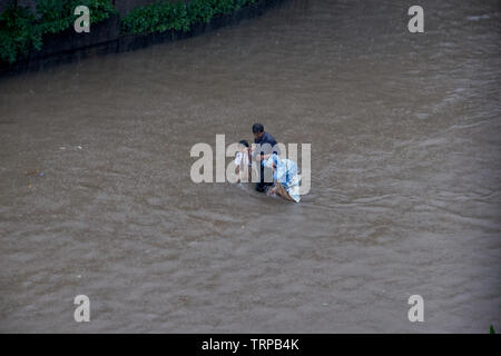26 july 2005 heavy flood in lok gram lok dhara kalyan maharashtra india Stock Photo