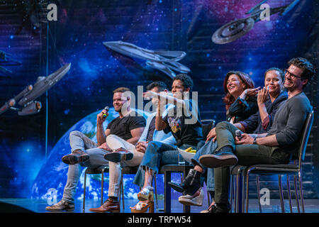 Bonn, Germany - June 8 2019: Wes Chatham, Cas Anvar, Dominique Tipper, Shohreh Aghdashloo, Frankie Adams and Steven Strait at FedCon 28 Stock Photo