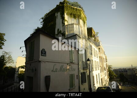 La Maison Rose sur la Butte Montmartre, pasakdek Stock Photo