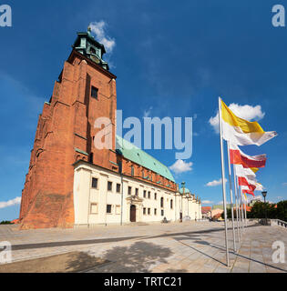 The Royal Gniezno Cathedral, also called Cathedral Basilica of the Assumption of the Blessed Virgin Mary and St. Adalbert in Gniezno, Poland Stock Photo