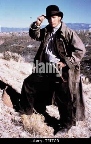 EMILIO ESTEVEZ in YOUNG GUNS (1988). Copyright: Editorial use only. No merchandising or book covers. This is a publicly distributed handout. Access rights only, no license of copyright provided. Only to be reproduced in conjunction with promotion of this film. Credit: 20TH CENTURY FOX / Album Stock Photo