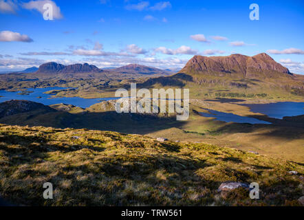 View from Stac Pollaidh looking towards Loch Sionascaig, Suilven, Canisp, and Cul Mor, Assynt, Wester Ross and Sutherland, Highlands, Scotland Stock Photo
