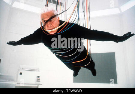 LESLIE NIELSEN in WRONGFULLY ACCUSED (1998). Copyright: Editorial use only. No merchandising or book covers. This is a publicly distributed handout. Access rights only, no license of copyright provided. Only to be reproduced in conjunction with promotion of this film. Credit: MORGAN CREEK / Album Stock Photo