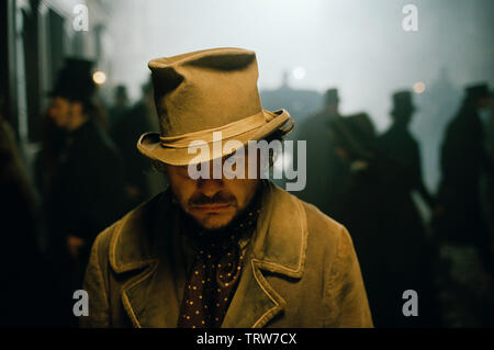 JAMIE FOREMAN in OLIVER TWIST (2005). Copyright: Editorial use only. No merchandising or book covers. This is a publicly distributed handout. Access rights only, no license of copyright provided. Only to be reproduced in conjunction with promotion of this film. Credit: OLIVER TWIST PRODUCTIONS LLP / FERRANDIS, GUY / Album Stock Photo