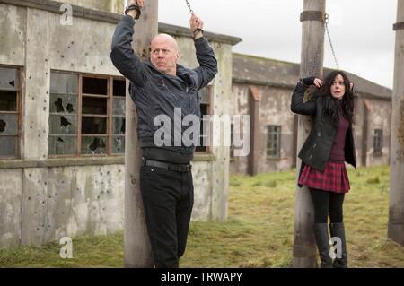 Bruce Willis flummoxed by Red 2 interview with co-star Mary Louise Parker