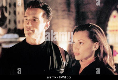 ERASER 1996 Warner Bros film with Arnold Schwarzenegger and Vanessa Williams Stock Photo