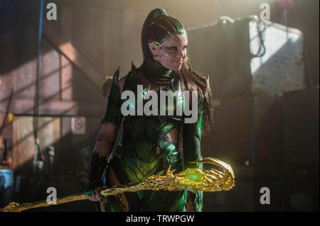 ELIZABETH BANKS in POWER RANGERS (2017). Copyright: Editorial use only. No merchandising or book covers. This is a publicly distributed handout. Access rights only, no license of copyright provided. Only to be reproduced in conjunction with promotion of this film. Credit: LIONSGATE/SABAN BRANDS/SABAN ENT/WALT DISNEY STUDIOS / Album Stock Photo