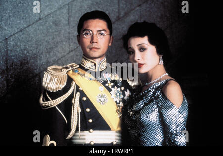 JOAN CHEN and JOHN LONE in THE LAST EMPEROR (1987). Copyright: Editorial use only. No merchandising or book covers. This is a publicly distributed handout. Access rights only, no license of copyright provided. Only to be reproduced in conjunction with promotion of this film. Credit: COLUMBIA PICTURES / Album Stock Photo