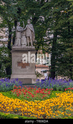 Queen Jadwiga and King Wladyslaw, Planty, Krakow Stock Photo