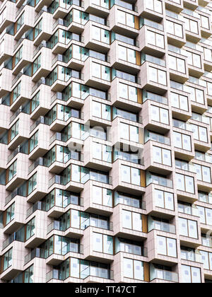 One park drive residential skyscraper - Canary Wharf, London Stock Photo