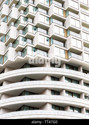 One park drive residential skyscraper - Canary Wharf, London Stock Photo