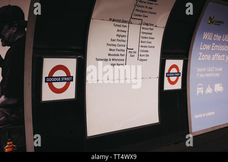 Goodge Street Underground Station, Northern Line Platform, London Stock 