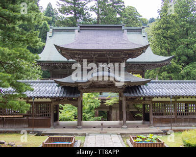 The Chujakumon Gate of Eihei-ji Temple in Fukui, Japan. Stock Photo