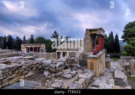 Knossos Palace, Crete / Greece. Restored North Entrance with charging bull fresco at the archaeological site of Knossos Stock Photo