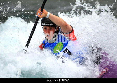 Lee Valley White Water Centre, Hertfordshire, UK. 15th June, 2019. Kimberley Woods of Great Britain in action during the Women's K1 Slalom. 2019 ICF Canoe Slalom World Cup event, day two at the Lee Valley white water centre in London on Saturday 15th June 2019. pic by Steffan Bowen/Andrew Orchard sports photography/Alamy Live news Credit: Andrew Orchard sports photography/Alamy Live News Stock Photo