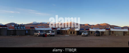 View of the Tayka del Desierto hotel located at 4,500 meters above sea level in the Siloli Desert, Bolivia Stock Photo