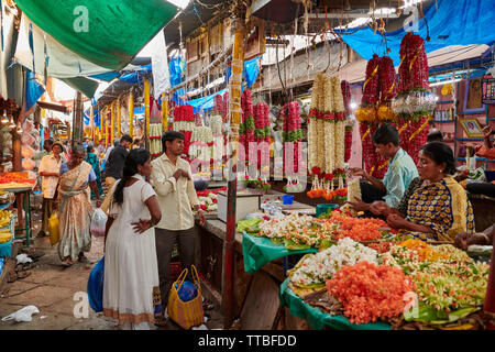 flower stall on Devaraja fruit and vegetable market, Mysore,  Karnataka, India Stock Photo