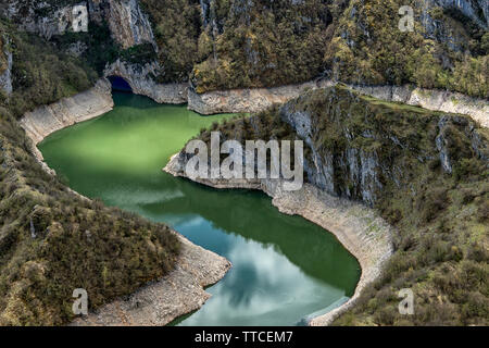 Clear and cleen river Uvac in Serbia with meanders, habitat of protected bird species  Griffon vulture Stock Photo