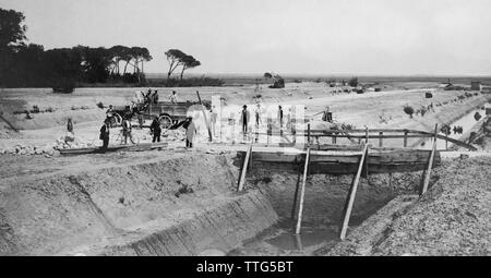 italy, tuscany, coltano, land reclamation work, 1921 Stock Photo