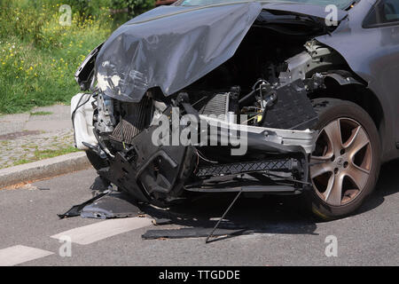 Silver Renault Clio, rear-end accident in Berlin Stock Photo