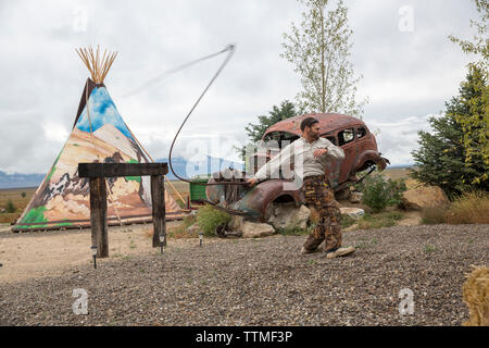 USA, Nevada, Wells, guests can take advantage of Roping Lessons during their stay at Mustang Monument, A sustainable luxury eco friendly resort and pr Stock Photo