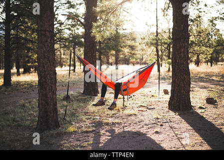 Woman legs relaxing on hammock Stock Photo: 121929690 - Alamy