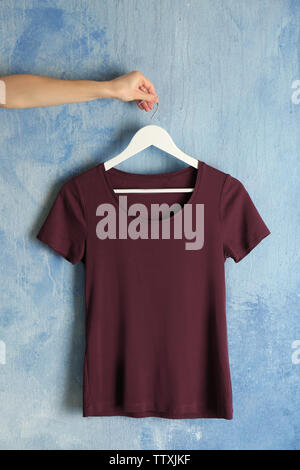 red maroon t shirt