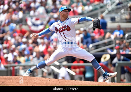 Atlanta, GA, USA. 16th June, 2019. Atlanta Braves pitcher Mike Foltynewicz delivers a pitch during the second inning of a MLB game agains the Philadelphia Phillies at SunTrust Park in Atlanta, GA. Austin McAfee/CSM/Alamy Live News Stock Photo