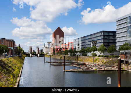 Innenhafen harbour with the NRW State Archive at the back, Landesarchiv Nordrhein-Westfalen, Duisburg, Ruhr Area, North Rhine-Westphalia, Germany Stock Photo