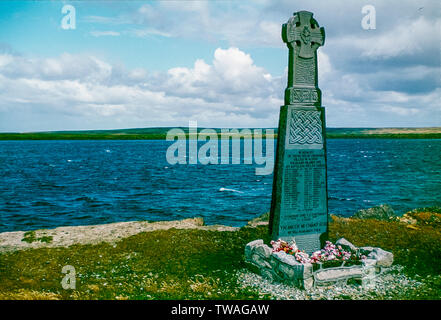 Falkland Islands 1985. The Welsh Guards war memorial at the hamlet of Fitzroy on West Falkland that was the site of the sinking of the Sir Galahad troop ship by the Argentine airforce during the 1982 Falklands-Argentine war Stock Photo