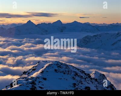 Austria, Tyrol, Oetztal Alps, Gurglerkamm (mountain ridge), view from the Gaislach. Stock Photo