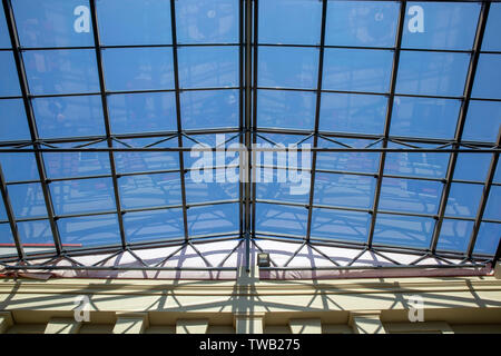 steel vaulted glass ceiling