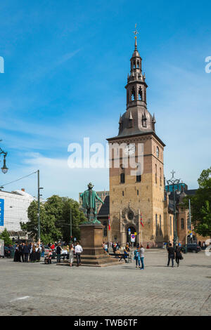 Oslo Cathedral, view of Oslo Cathedral (Domkirke) with Stortorvet square in the foreground, Norway. Stock Photo