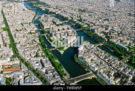 Panorama aerial of Paris Île de la Cité with the Notre-Dame, France Stock Photo