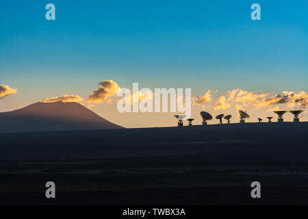 3D rendering of radio telescopes antennas in the high Andean plateau of the Atacama Desert