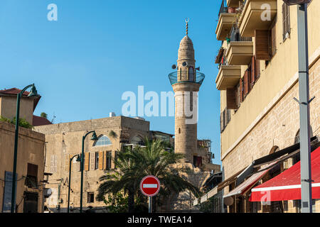 No entry sign mosque and minaret in front Stock Photo