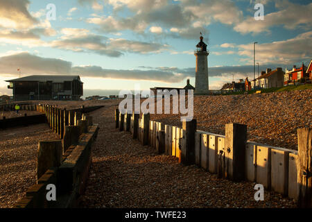 Winter sunset at Kingston Lighthouse in Shoreham-by-Sea. Stock Photo