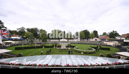 Ascot Racecourse, Berkshire, UK. 20th June, 2019. Royal Ascot Horse Racing; The Parade Ring Credit: Action Plus Sports/Alamy Live News Stock Photo