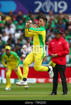 Trent Bridge, Nottingham, UK. 20th June, 2019. ICC World Cup Cricket, Australia versus Bangladesh; Marcus Stoinis of Australia bowling Credit: Action Plus Sports/Alamy Live News Stock Photo