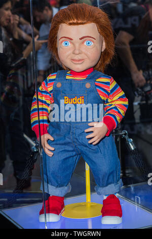 HOLLYWOOD, LOS ANGELES, CALIFORNIA, USA - JUNE 19: Chucky arrives at the Los Angeles Premiere Of Orion Pictures And United Artists Releasing's 'Child's Play' held at ArcLight Hollywood on June 19, 2019 in Hollywood, Los Angeles, California, United States. (Photo by Rudy Torres/Image Press Agency) Stock Photo