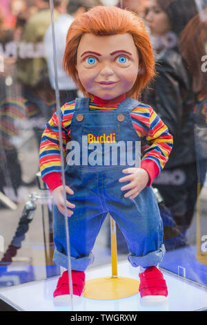 HOLLYWOOD, LOS ANGELES, CALIFORNIA, USA - JUNE 19: Chucky arrives at the Los Angeles Premiere Of Orion Pictures And United Artists Releasing's 'Child's Play' held at ArcLight Hollywood on June 19, 2019 in Hollywood, Los Angeles, California, United States. (Photo by Rudy Torres/Image Press Agency) Stock Photo