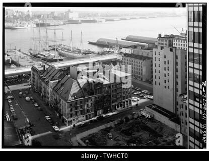 SCHERMERHORN ROW, LOOKING SOUTHEAST - South Street Seaport Museum, Block bounded by John, South, Fulton, and Front Streets, New York, New York County, NY Stock Photo