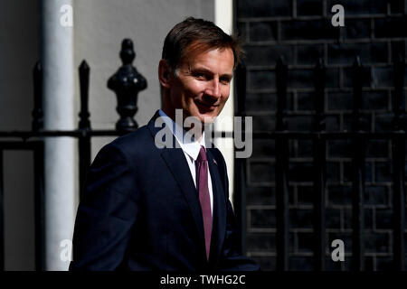London, UK. 20th June, 2019. File photo taken on June 18, 2019 shows British Foreign Secretary Jeremy Hunt arriving at 10 Downing Street to attend a cabinet meeting in London, Britain. Former Foreign Secretary Boris Johnson and his successor as foreign secretary Jeremy Hunt emerged on June 20, 2019 as the two politicians in the final battle to become the UK's next Prime Minister. Credit: Alberto Pezzali/Xinhua/Alamy Live News Stock Photo