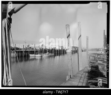 - Shoal Harbor, Intersection of Port Monmouth Road and Main Street, Belford, Monmouth County, NJ Stock Photo