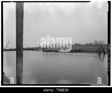 - Shoal Harbor, Intersection of Port Monmouth Road and Main Street, Belford, Monmouth County, NJ Stock Photo