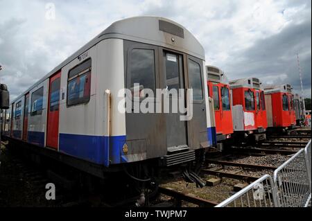 PRIVATE　NO ENTRY　London Transport London Transport Sign editorial photo. Image of vertical