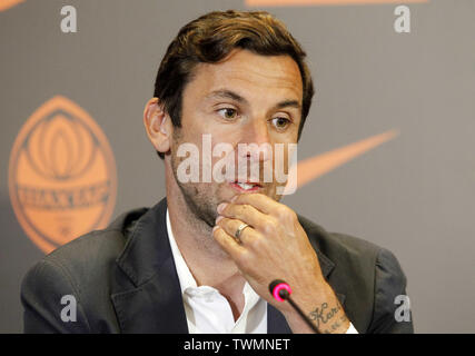 June 21, 2019 - Kiev, Ukraine - DARIJO SRNA , the former captain of Shakhtar Donetsk and Croatia national team, speaks during his first press conference as an assistant manager for Shakhtar Donetsk FC, in Kiev, Ukraine, on 21 June 2019. (Credit Image: © Serg Glovny/ZUMA Wire) Stock Photo