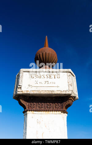 The Montarrenti column is a 1840 road sign built by Leopold II, Grand Duke of Tuscany, Italy Stock Photo